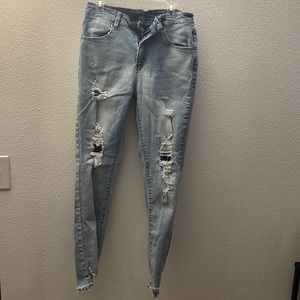 Shein Women’s Medium Distressed Skinny Jeans